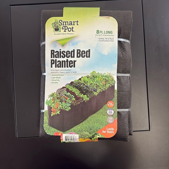 Smart Pot raised bed planter, new in package 8 feet long - Picture 1 of 6